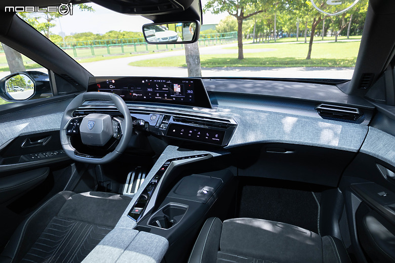 Peugeot 3008 大改款試駕｜降價更超值，以全新油電動力強勢挑戰中型休旅市場！