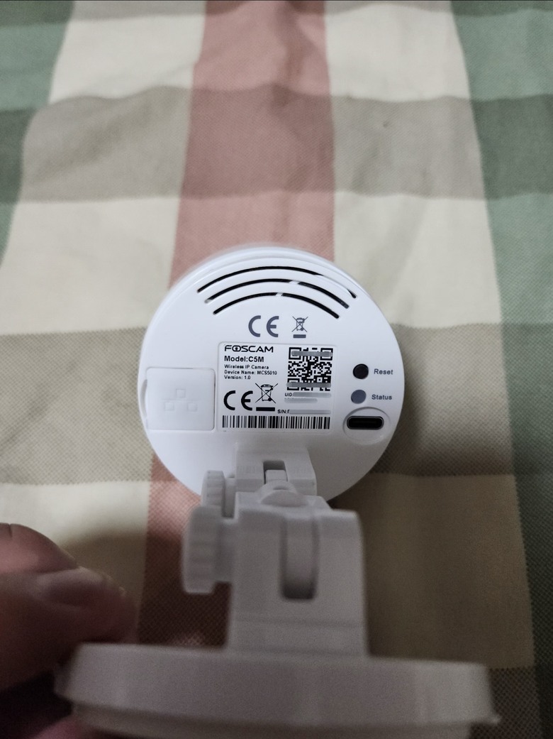 開箱FOSCAM C5M寵物智慧攝影機