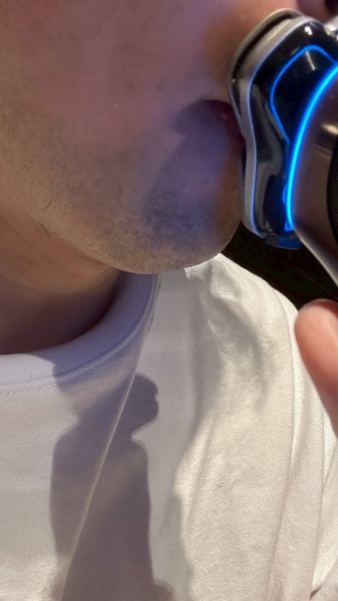 （開箱）PHILIPS XP9000系列旗艦電鬍刀的個人心得（文長）