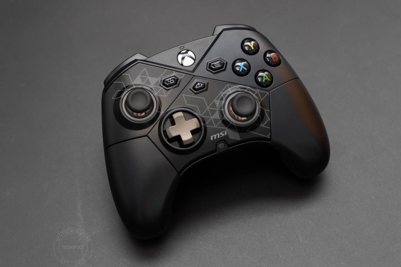 點我看大圖 MSI FORCE PRO WIRELESS 電競搖桿開箱評測 | 三段式霍爾效應觸發、48hrs 超強自定義長效沈浸體驗