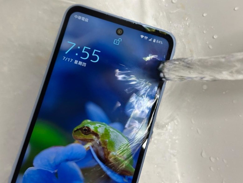 防水、耐用的二號機,SHARP AQUOS wish5購入開箱