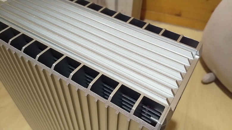 無風扇一體化小機殼 VC850 [心得]