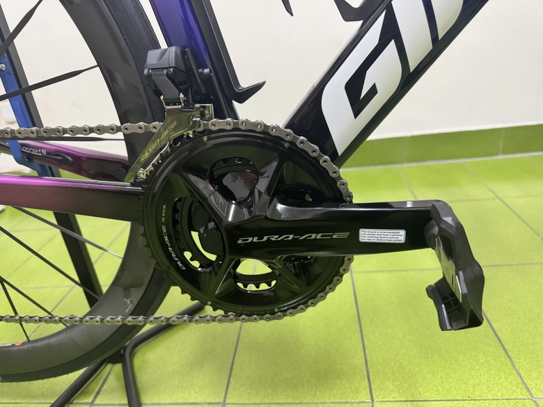 【開箱】Giant 2025 車隊版 Propel Advanced SL