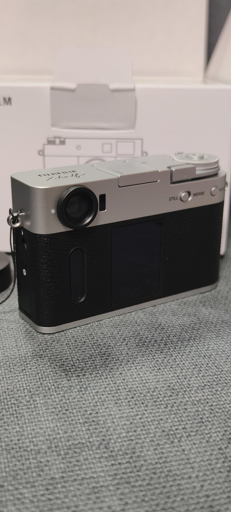 「開箱&分享」 FUJIFILM X half 真的是小巧可愛好攜帶
