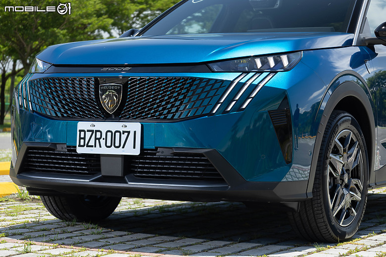 Peugeot 3008 大改款試駕｜降價更超值，以全新油電動力強勢挑戰中型休旅市場！