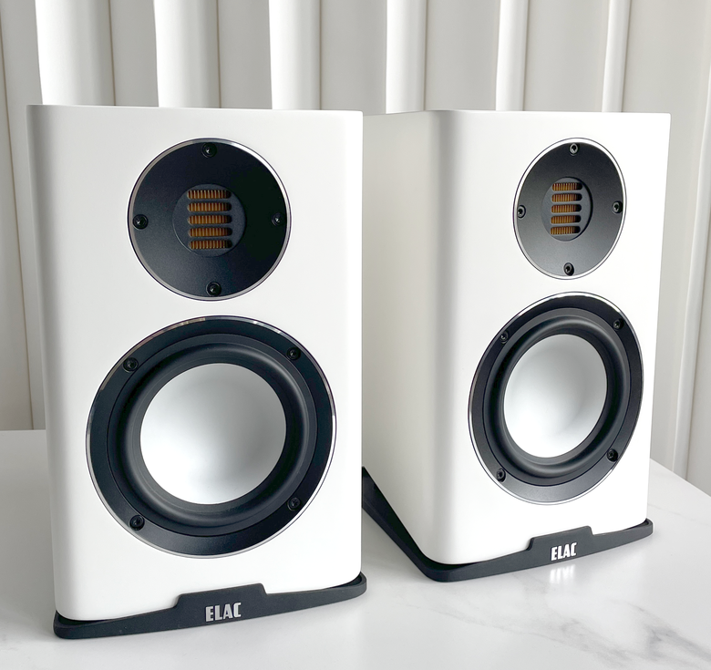 【阿洪開箱中】ELAC Carina BS243.4 德國工藝,聲音輕盈又細膩