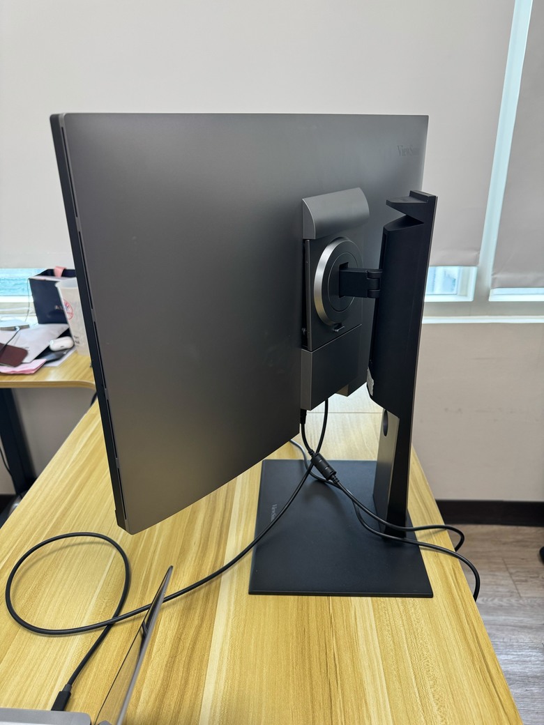 ViewSonic 5K創作者螢幕VP2788-5K開箱
