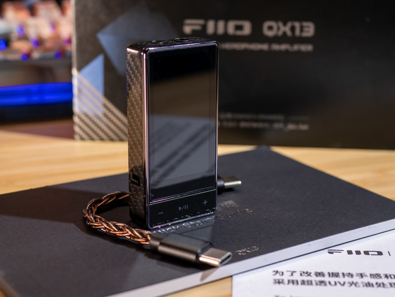 FIIO AK17 vs QX13 旗艦小尾巴對比