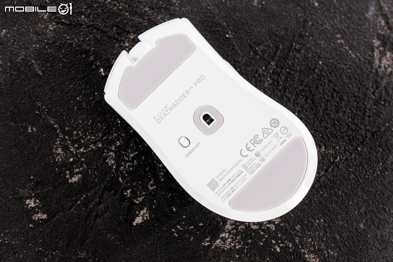 Razer DeathAdder V4 Pro 開箱試用 頂尖電競滑鼠性能再創顛峰之作