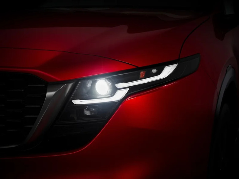 Mazda第三代CX-5終於現身！油電動力、無實體按鍵數位介面上身！