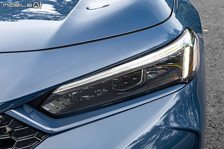 Honda 小改款 Civic e:HEV 試駕｜輕快好開又省油，均衡操控沒話說！