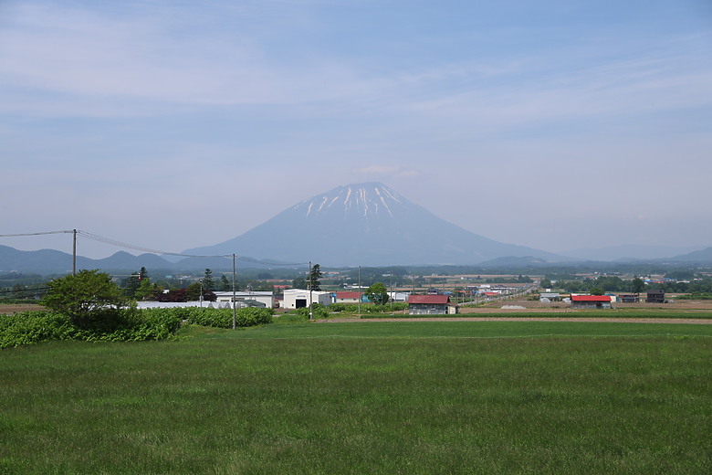 點我看大圖 夏日北海道自由行-洞爺+支笏湖篇(筒倉展望台/有珠山/遊覽船/夏日花火/登別地獄谷/支笏湖/Soul Store湯咖哩)