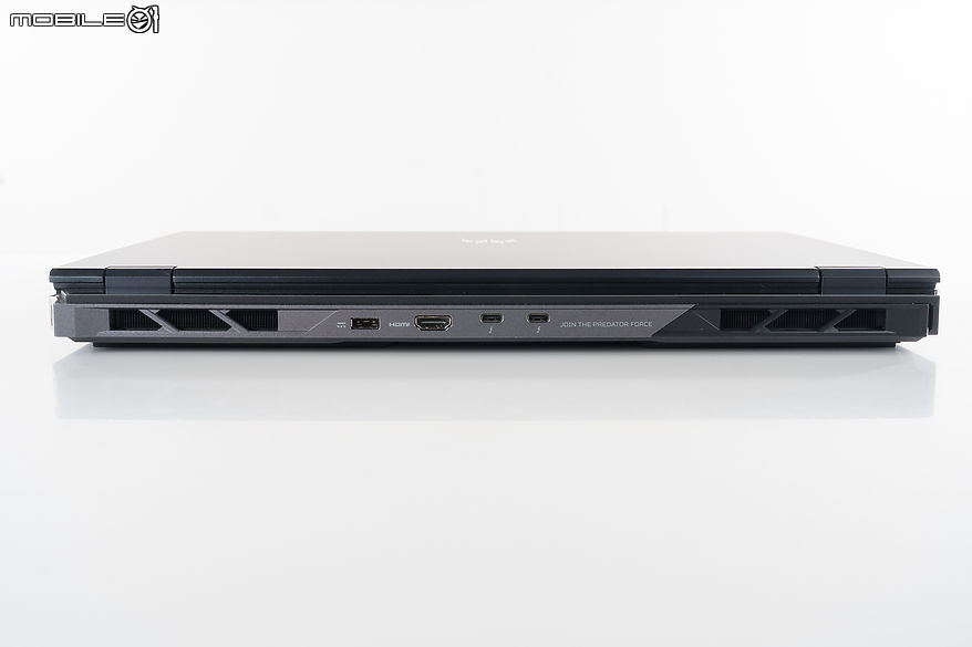 Acer Predator Helios 18 AI 測試報告｜旗艦掠奪者滿血回歸