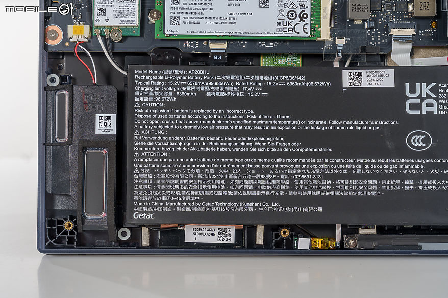 Acer Predator Helios 18 AI 測試報告｜旗艦掠奪者滿血回歸