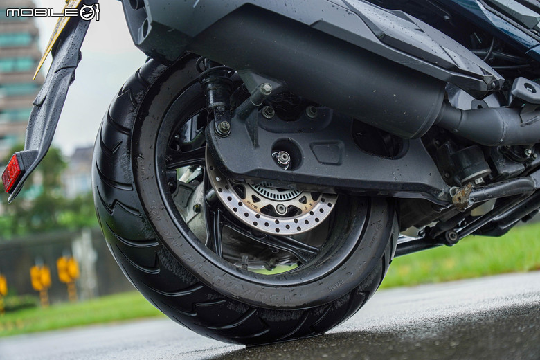 KYMCO DOWNTOWN GT350 試乘｜超乎預期的運動性、全方位黃牌大羊！