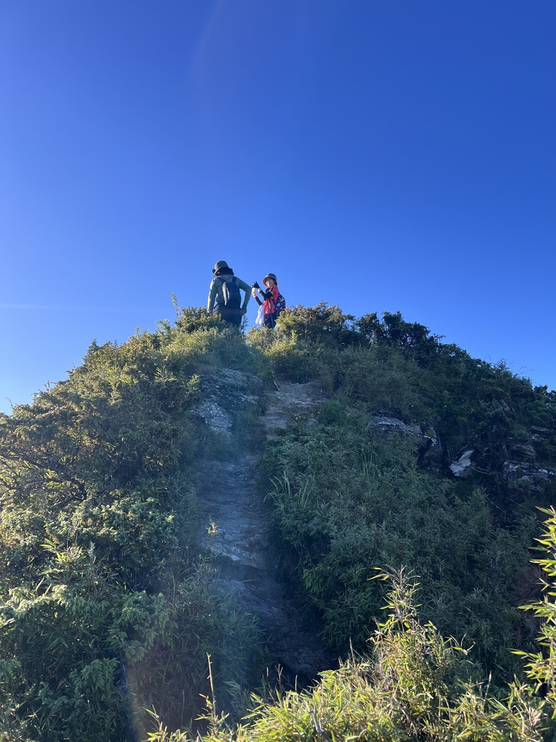 登鈴鳴閂山 ,被颱風追趕