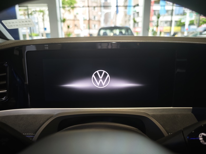 試乘VW Passat Variant 330TSI R-Line的心得分享(含All New Tiguan 330靜態賞車）