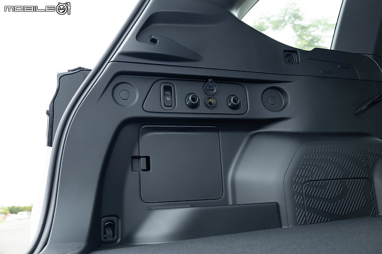 Subaru Forester Hybrid 大改款試駕｜全新油電動力更省油，但四驅性能一樣出色！