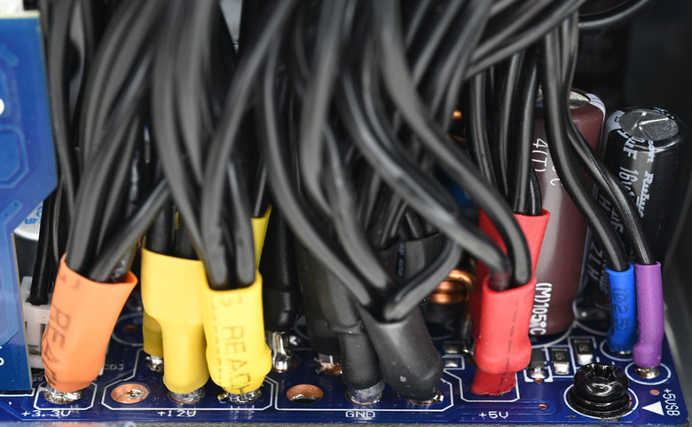 點我看大圖 ENERMAX 保銳科技CyberG II 850W ATX 3.1金牌電源開箱