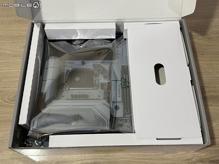 點我看大圖 萬元新選 ASRock Z890 Steel Legend WiFi銀白色PCB