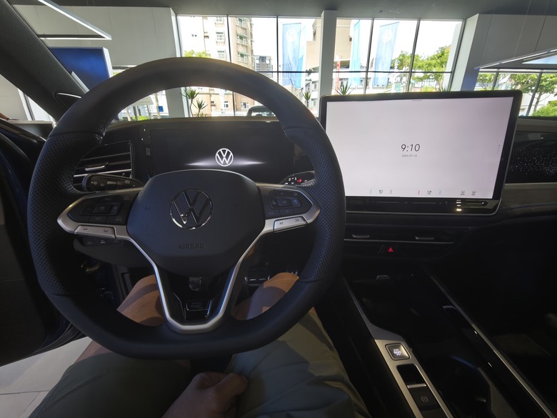 試乘VW Passat Variant 330TSI R-Line的心得分享(含All New Tiguan 330靜態賞車）
