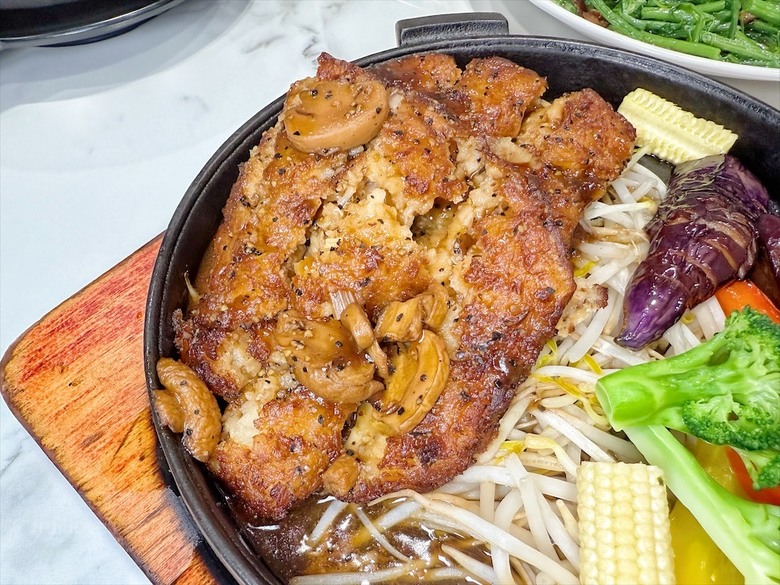 素食新境界！創意熱炒Ｘ精緻裝潢，味蕾與心靈的雙重饗宴