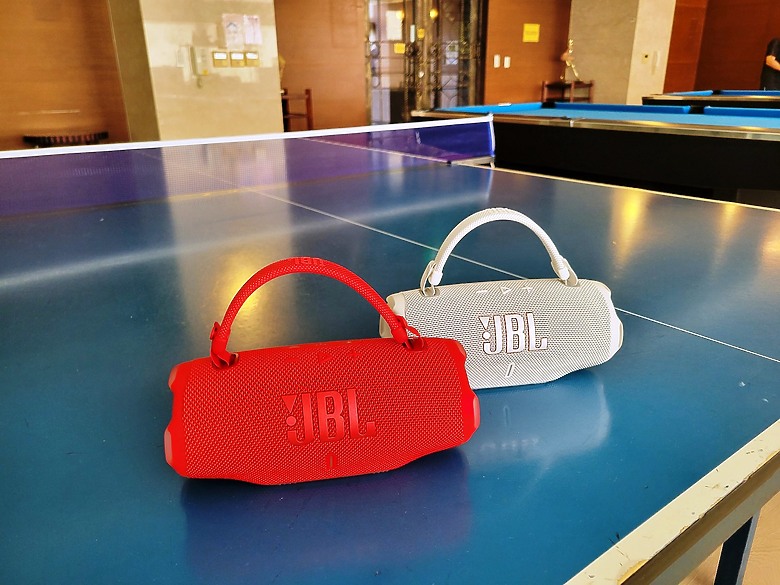 << 你有多"9"沒聽好聲音了? >> JBL Charge 6 藍芽喇叭體驗分享