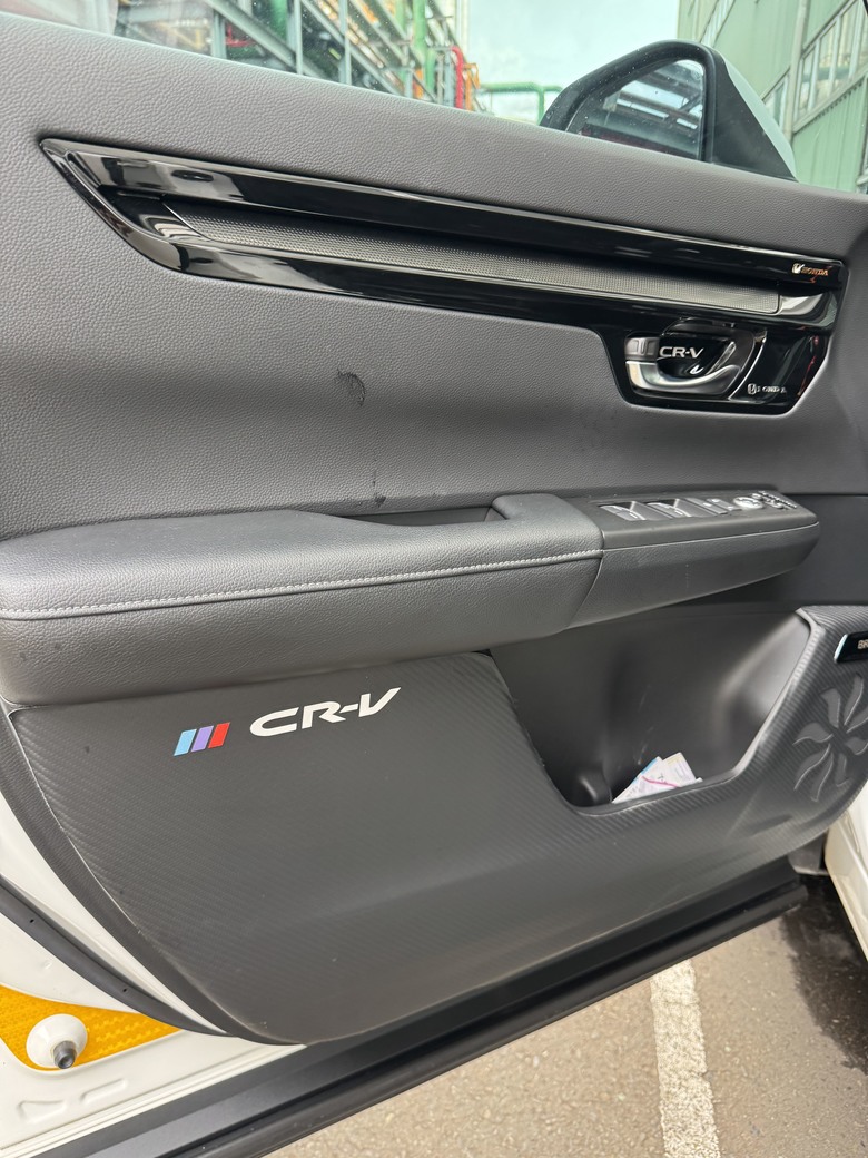 Honda CR-V 6 Vtis交車一年心得(含車上小廢物分享)
