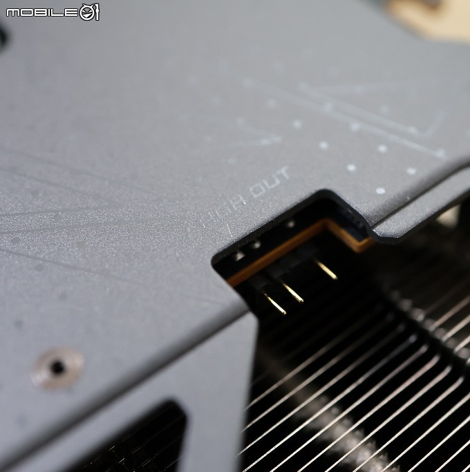點我看大圖 雙 HDMI 保護框體設計 SAPPHIRE 藍寶石 Nitro+ 9060XT 16GB 開箱