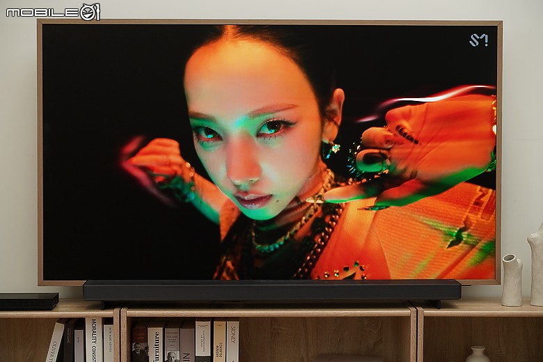 三星 The Frame Pro｜藝術走進日常，化身客廳中的美術館！畫質、抗反光全面進化！