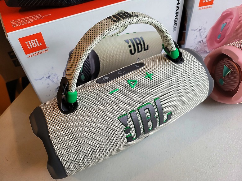 << 你有多"9"沒聽好聲音了? >> JBL Charge 6 藍芽喇叭體驗分享