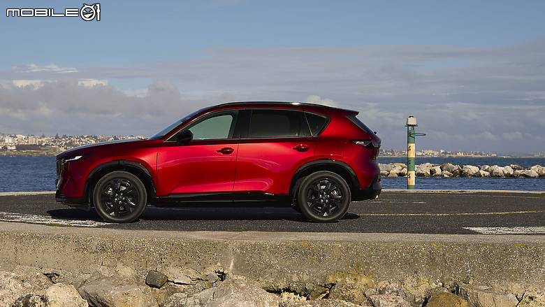 【海外新訊】大改款Mazda CX-5正式亮相，首搭輕油電引擎、國內推估明年見！