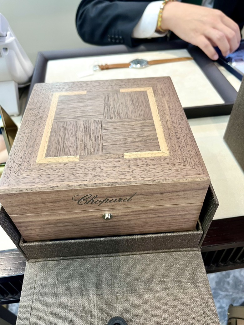 【開箱】我的第二隻機械錶: 蕭邦Chopard L.U.C XPS Forest Green