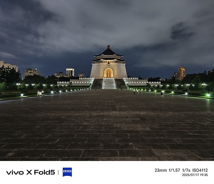 vivo X Fold5體驗｜攝影、電量特化的輕巧大摺！