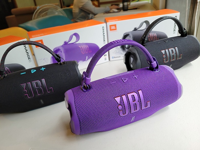 << 你有多"9"沒聽好聲音了? >> JBL Charge 6 藍芽喇叭體驗分享