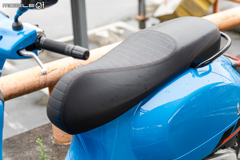 Vespa GTS 300 Super Sport 從容穿梭 自在馳騁｜老偉士的靈魂、新世代的進化！