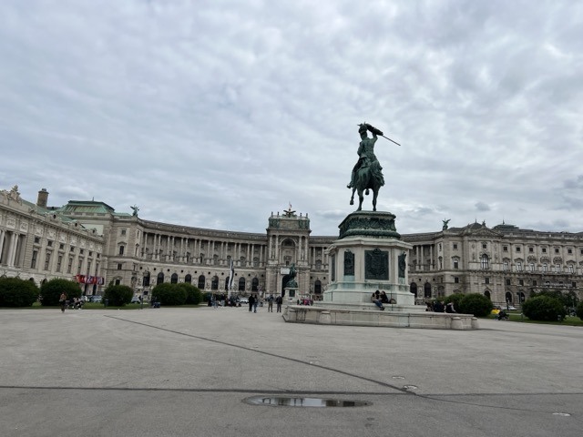 🛫🛬 (2025 Spring) Vienna 維也納，奥地利 4日漫遊 :