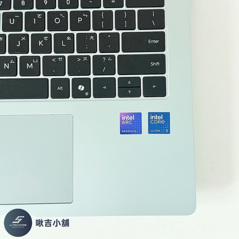 開箱&分享 荣耀Honor MagicBook Pro 14（2025） 🖥️(全實拍及開箱影片)