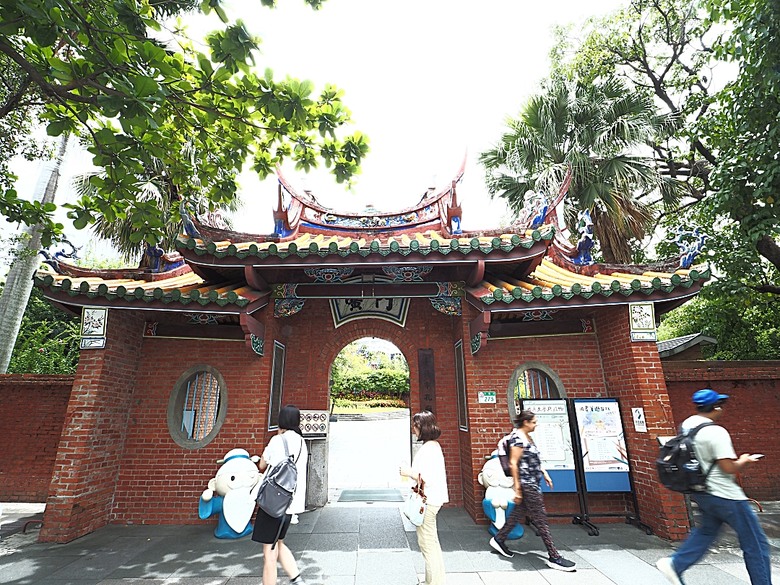 臺北市孔廟、大龍峒保安宮、円山駅/鐵路局北淡線(圓山站)宿舍、舉人豆花/小邑弦歌、陳悅記祖宅 | 老師府、迪化污水處理廠附設休閒運動公園 — 臺北市區小旅行之大龍峒老建築篇