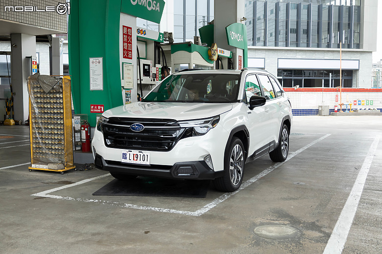 Subaru Forester Hybrid 大改款試駕|全新油電動力更省油,但四驅性能一樣出色!