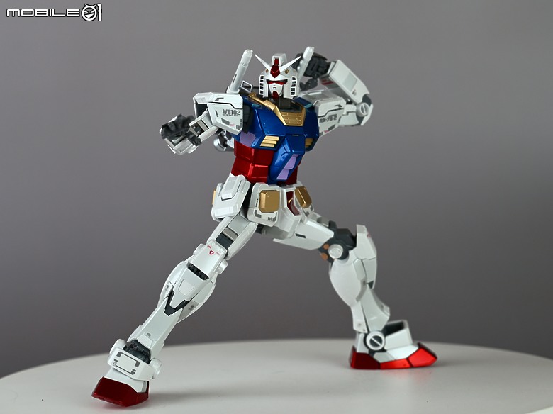 點我看大圖 【MG 1/100】見證時代的眼淚一直進化一直賣 RX-78-2 GUNDAM 3.0