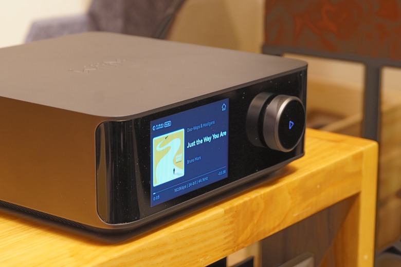 【全台首發開箱】WiiM AMP Ultra 全台搶先曝光！空間校正、觸控螢幕、超強推力一次到位