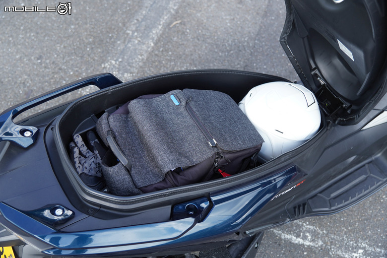 KYMCO DOWNTOWN GT350 試乘｜超乎預期的運動性、全方位黃牌大羊！