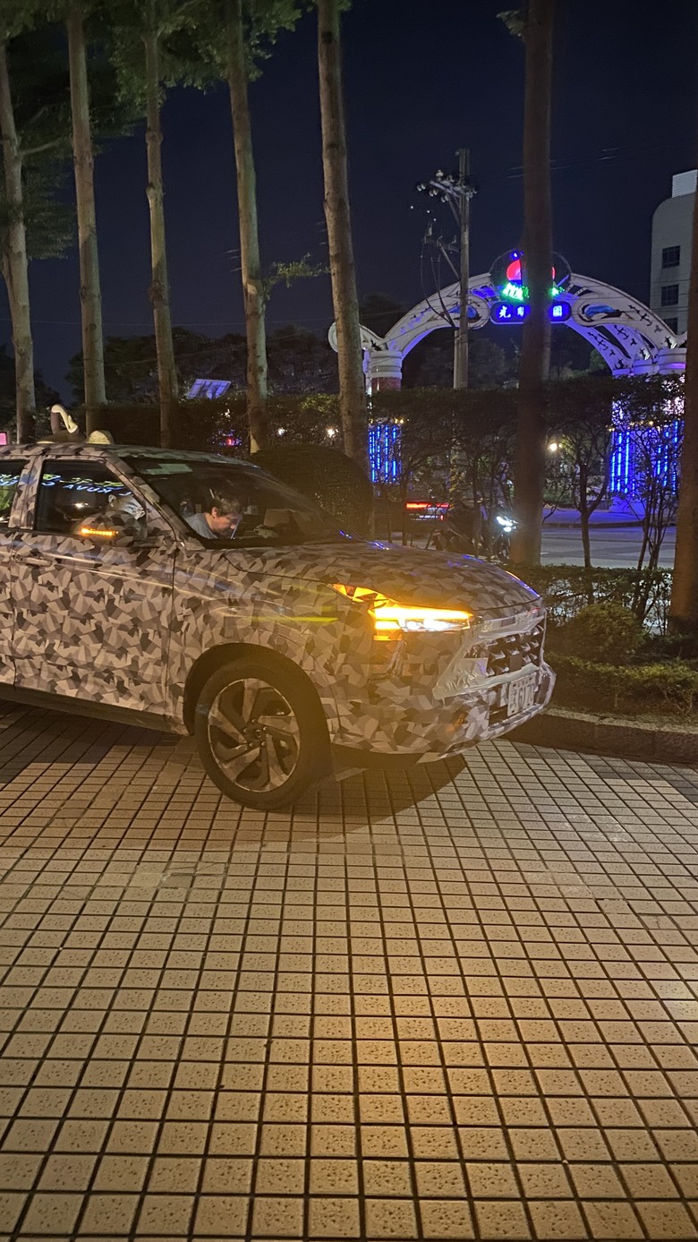 發現偽裝車