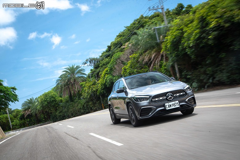 Mercedes-Benz GLA 200 / Mercedes-AMG A 35 4MATIC 摘星版試駕|圓一個夢,一個近在咫尺的夢!