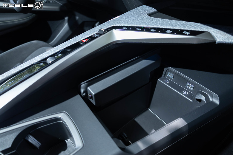 Peugeot 3008 大改款試駕｜降價更超值，以全新油電動力強勢挑戰中型休旅市場！