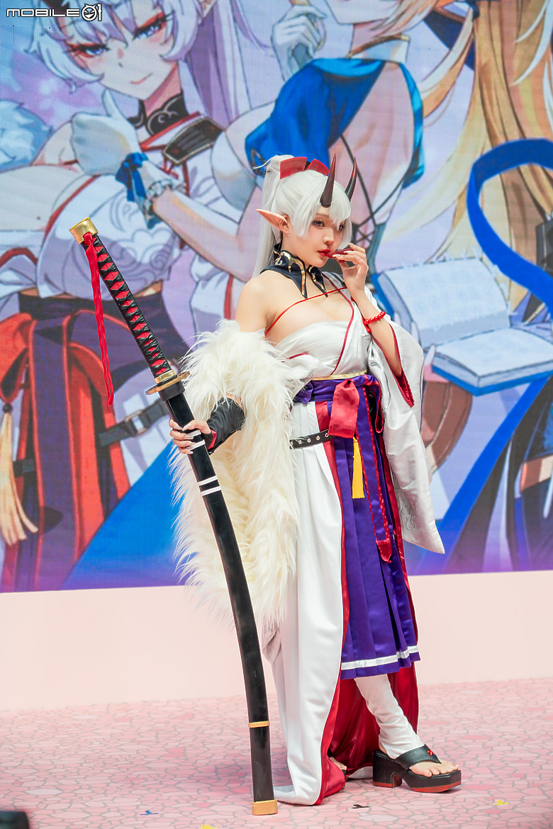 點我看大圖 韓國「撩慾系」RPG 手遊《遺忘之劍》前進漫博,祭超香互動與玩家同樂!