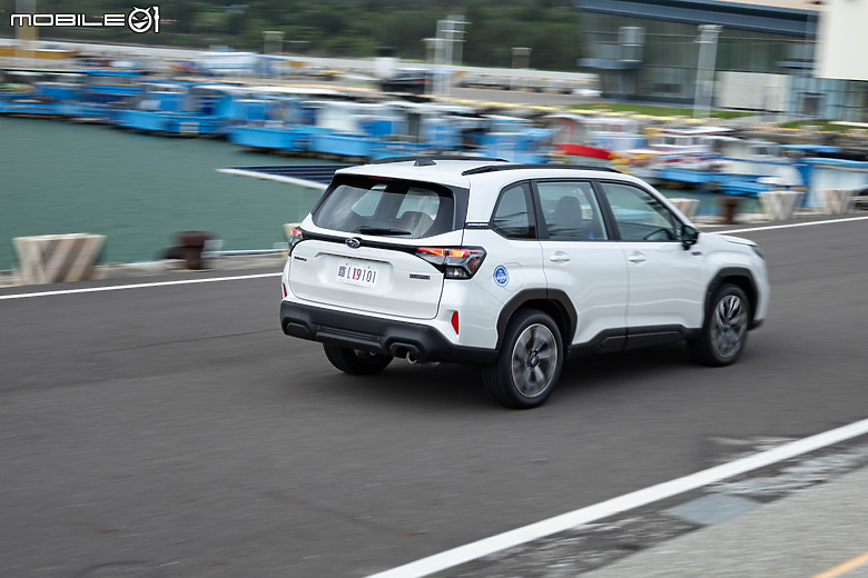 Subaru Forester Hybrid 大改款試駕|全新油電動力更省油,但四驅性能一樣出色!