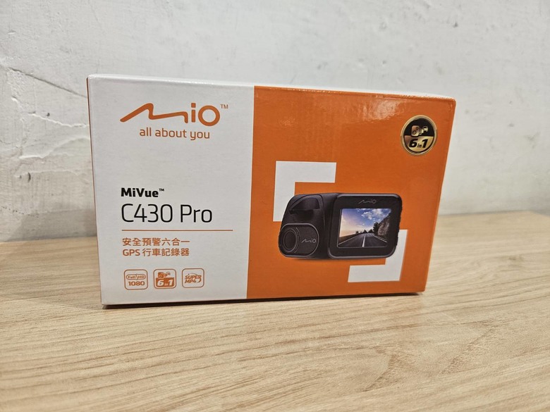 便宜但夠用!MIO C430 Pro 行車紀錄器開箱心得