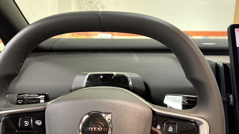 [開箱] 剛好夠用，夠用就好 VOLVO EX30 Ultra